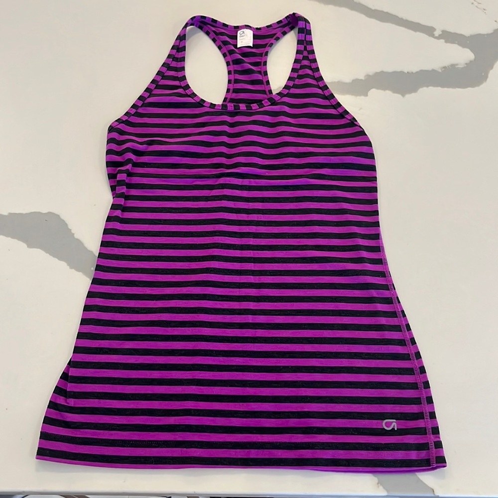 GAP Womens Gapfit “breathe” racer back tank. Size XS. Black & purple stripe